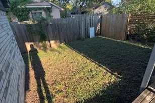 423 Vincent St, Cedar Hill, TX 75104 - Photo 13