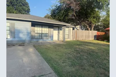 423 Vincent Street, Cedar Hill, TX 75104 - Photo 1
