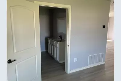 520 S Highway 377, Pilot Point, TX 76258 - Photo 13