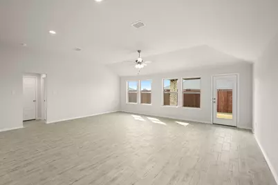 301 Comanche Drive, Cleburne, TX 76033 - Photo 13