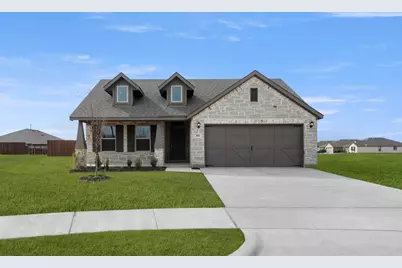 301 Comanche Drive, Cleburne, TX 76033 - Photo 1