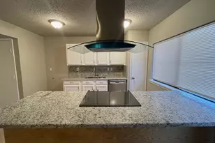 6521 Blackberry Dr, Arlington, TX 76016 - Photo 5