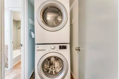 570 E Avenue J #B, Grand Prairie, TX 75050 - Photo 9