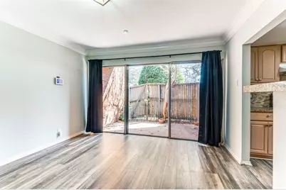 570 E Avenue J #B, Grand Prairie, TX 75050 - Photo 11