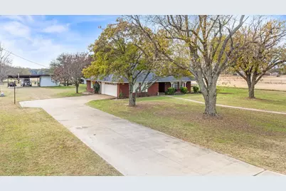 316 Sanchez Court, Weatherford, TX 76088 - Photo 3