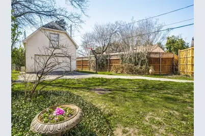 4308 N Cresthaven Road, Dallas, TX 75209 - Photo 25