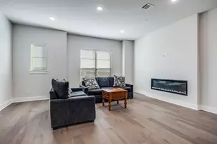 909 Heights Wy, Plano, TX 75075 - Photo 5