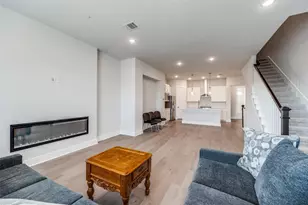 909 Heights Wy, Plano, TX 75075 - Photo 3