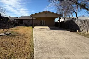 624 Botany Bay Dr, Dallas, TX 75211 - Photo 3