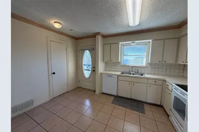 624 Botany Bay Drive, Dallas, TX 75211 - Photo 7