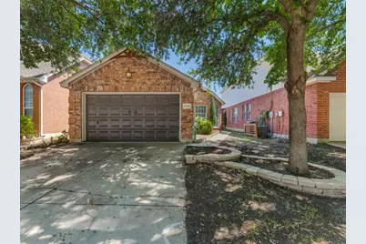 2709 Mountain Lion Drive, Fort Worth, TX 76244 - Photo 1