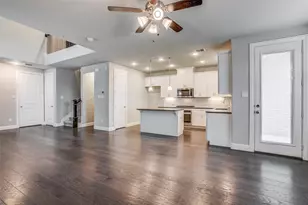 704 Reeves Ln, Plano, TX 75075 - Photo 9