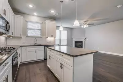 704 Reeves Lane, Plano, TX 75075 - Photo 13