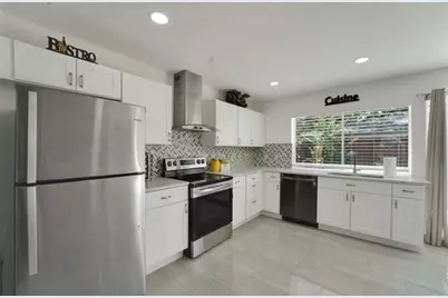 2926 Forest Hills Lane, Richardson, TX 75080 - Photo 9