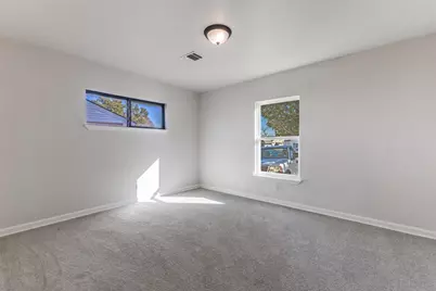 3719 Dutton Drive, Dallas, TX 75211 - Photo 13