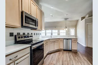 5924 Legend Lane, The Colony, TX 75056 - Photo 7