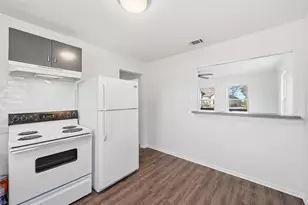 318 Methodist St, Red Oak, TX 75154 - Photo 7