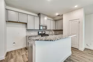 7025 Trailhead St, Little Elm, TX 76227 - Photo 13