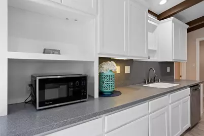 8735 S Monticello Circle #6, Granbury, TX 76049 - Photo 9