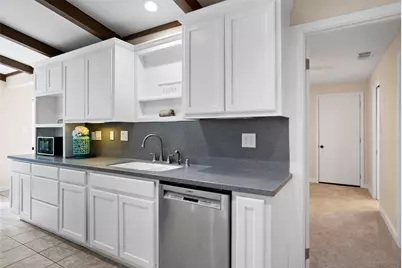 8735 S Monticello Circle #6, Granbury, TX 76049 - Photo 7