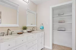 8735 S Monticello Cir, Granbury, TX 76049 - Photo 21