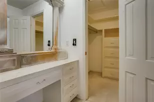 9630 Ravensway Dr, Dallas, TX 75238 - Photo 19