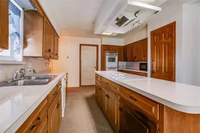 9630 Ravensway Drive, Dallas, TX 75238 - Photo 13