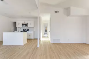 1328 Pelican Cir, Pelican Bay, TX 76020 - Photo 7