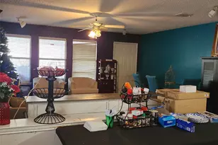 7818 Jubilant Dr, Dallas, TX 75237 - Photo 9