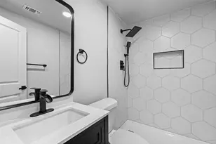 8423 Glen Regal Dr, Dallas, TX 75243 - Photo 11