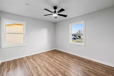 8423 Glen Regal Drive, Dallas, TX 75243 - Photo 13