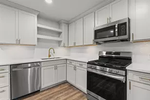 8423 Glen Regal Dr, Dallas, TX 75243 - Photo 9