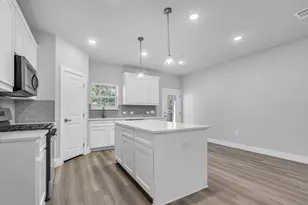 121 W Morton St, Denison, TX 75021 - Photo 11