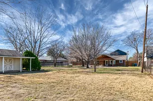 485 Ashley Ln, Roanoke, TX 76262 - Photo 25