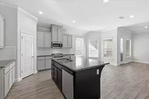 717 10th St, Argyle, TX 76226 - Photo 25