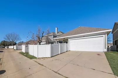 1336 Kingston Place, Providence Village, TX 76227 - Photo 15