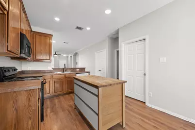 1336 Kingston Place, Providence Village, TX 76227 - Photo 7