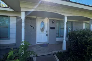 805 Brookshire Cir, Garland, TX 75043 - Photo 3