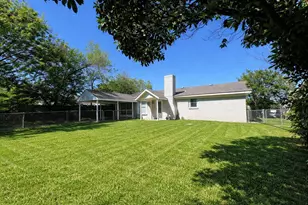 805 Brookshire Cir, Garland, TX 75043 - Photo 13