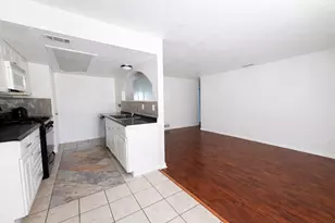 805 Brookshire Cir, Garland, TX 75043 - Photo 7