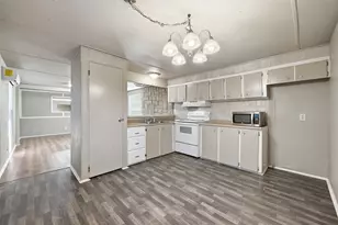 1309 Oakridge Rd, Azle, TX 76020 - Photo 17