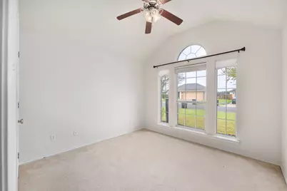 315 Rose Avenue, Cleburne, TX 76033 - Photo 3