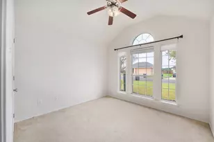 315 Rose Ave, Cleburne, TX 76033 - Photo 3