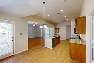 608 Vanilla Ct, DeSoto, TX 75115 - Photo 11