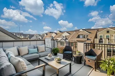 1053 Manacor Lane, Dallas, TX 75212 - Photo 11