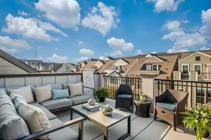 1053 Manacor Ln, Dallas, TX 75212 - Photo 11