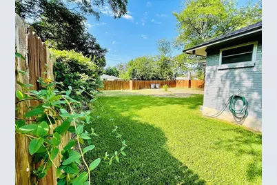 3152 Walnut Hill Lane, Dallas, TX 75229 - Photo 17