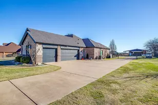 9409 County Rd 915, Godley, TX 76044 - Photo 29