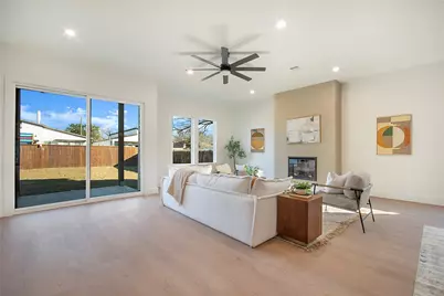 3910 Vineyard Drive, Dallas, TX 75212 - Photo 7