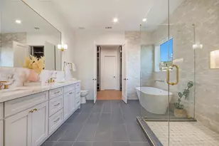 3910 Vineyard Dr, Dallas, TX 75212 - Photo 13